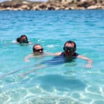 Reportage —
Nature
Marche aquatique sur ordonnance : oui, la mer a des vertus thérapeutiques
Une association marseillaise propose marche aquatique, randonnée palmée ou plongée... sur ordonnance. Les activités sont adaptées à chaque patient et la mer Méditerranée devient une partenaire thérapeutique à part entière.
Marseille (…)
11 juillet 2026
© Eliza Amouret / Reporterre